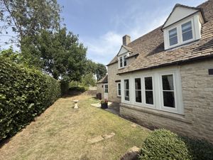 Photo 17- click for photo gallery